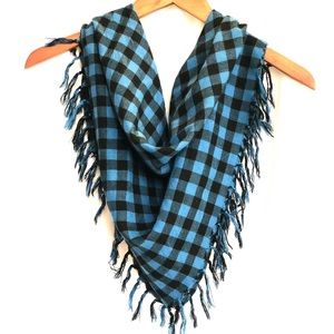 Fringe scarf